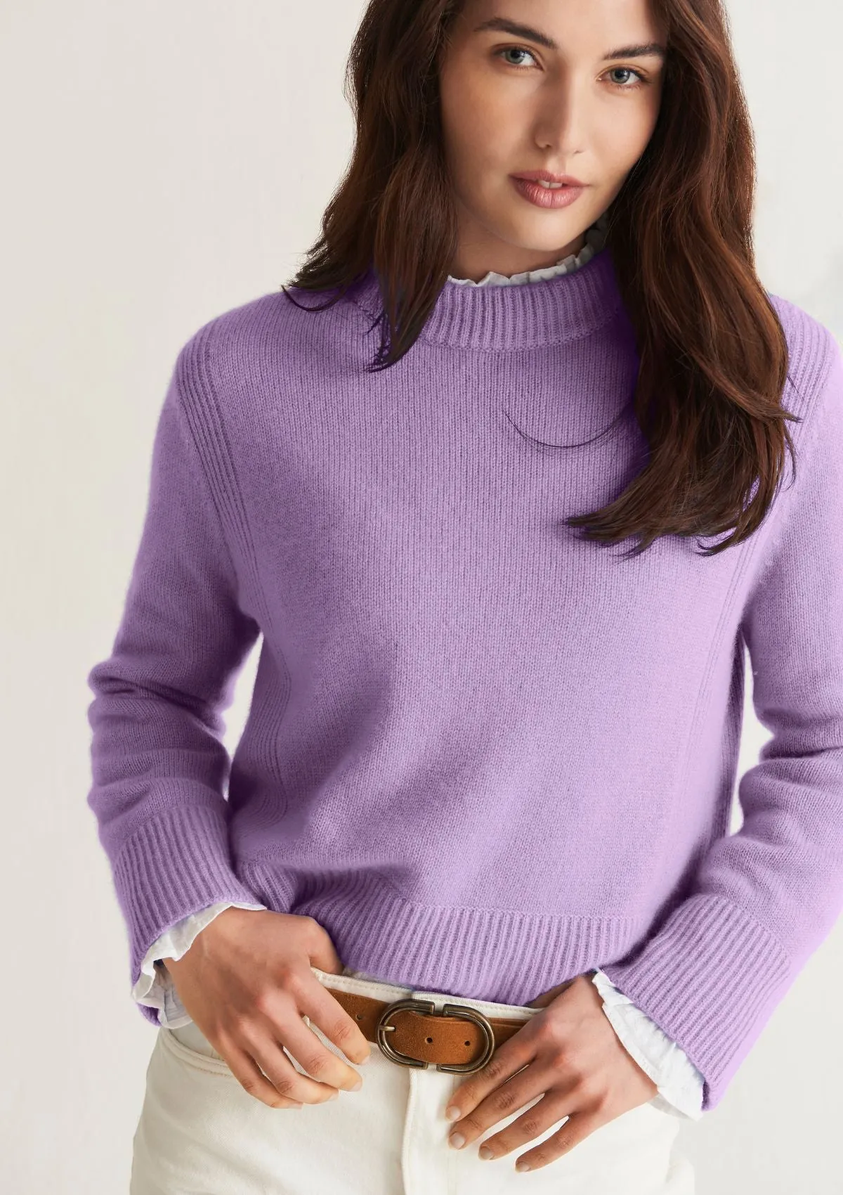 Cropped Cashmere Sweatshirt in Lilac Bonbon
