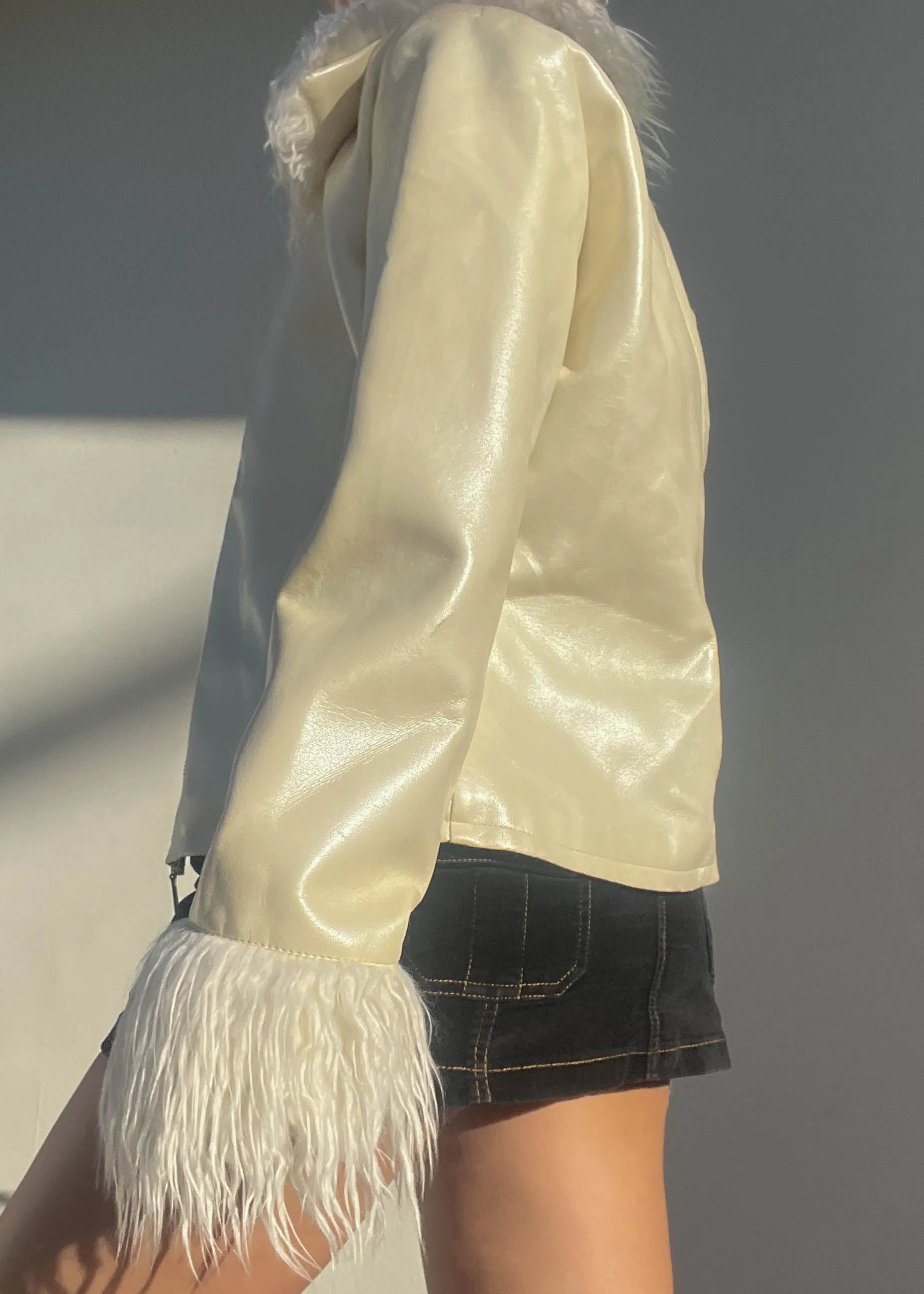 Early 2000's Fluffy Fur Trim Jacket (M)