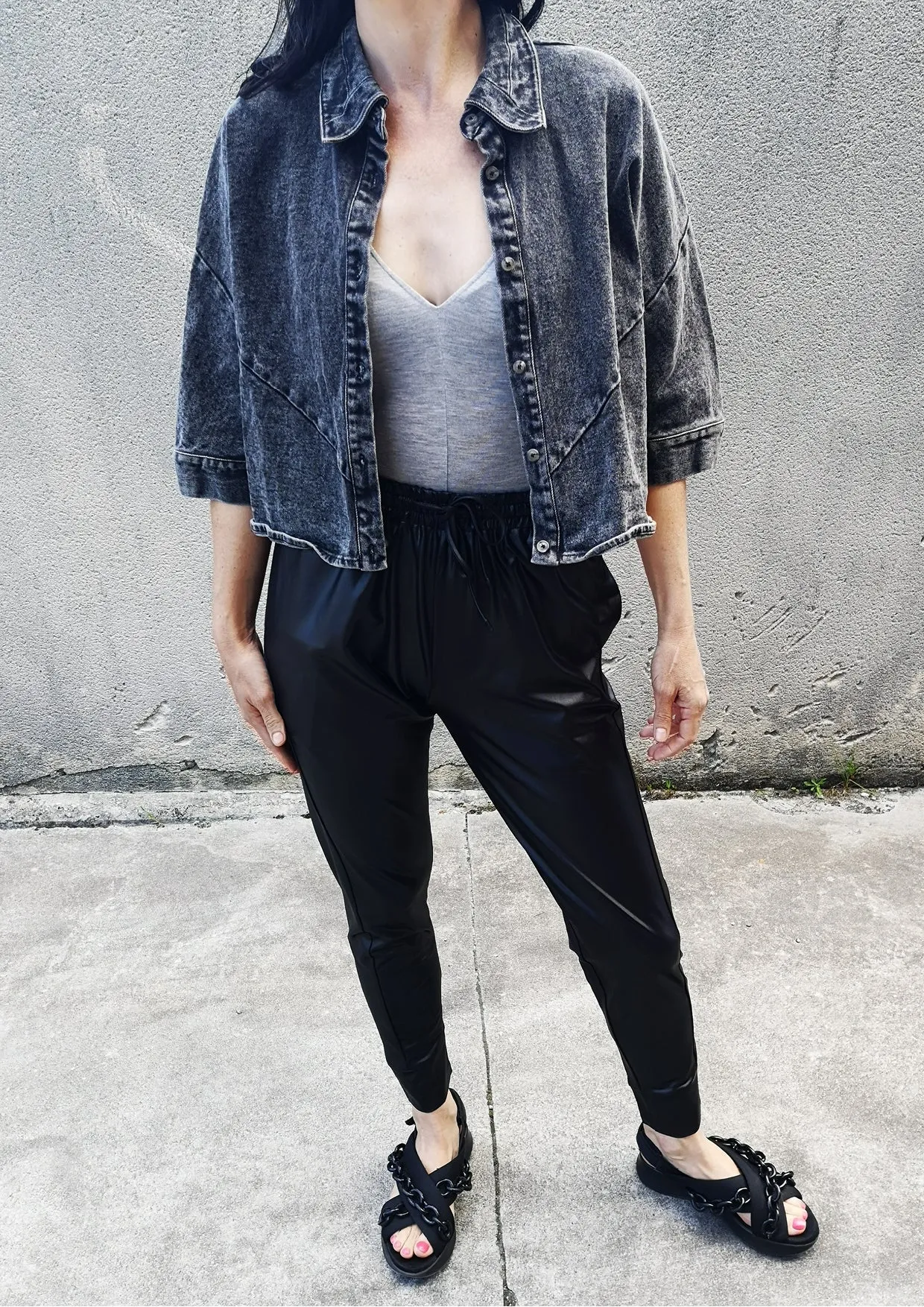 ELEGANT SWEATPANTS - black shiny