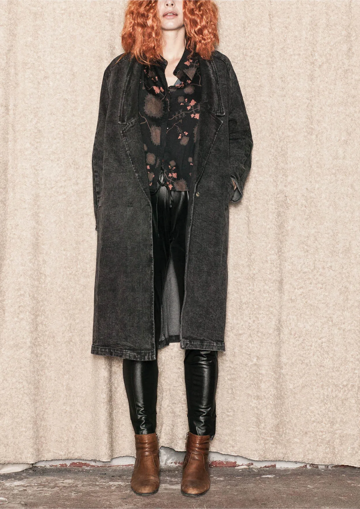 ELEGANT SWEATPANTS - black shiny