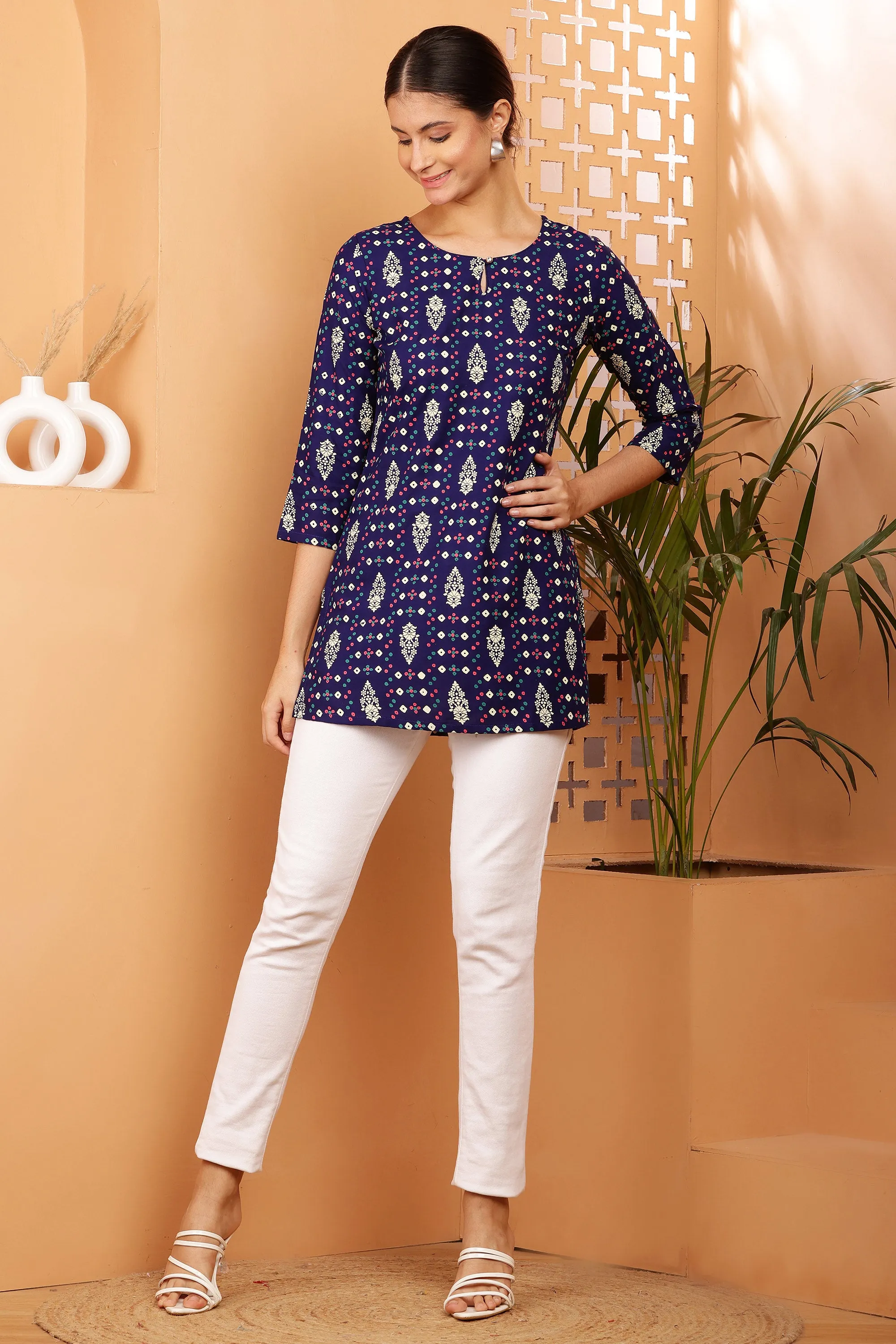 Women Blue Applique Rayon Kurti